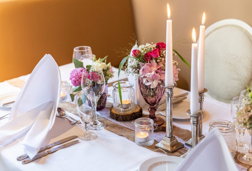 Dekoration im Restaurant von hôtel schloss romrod