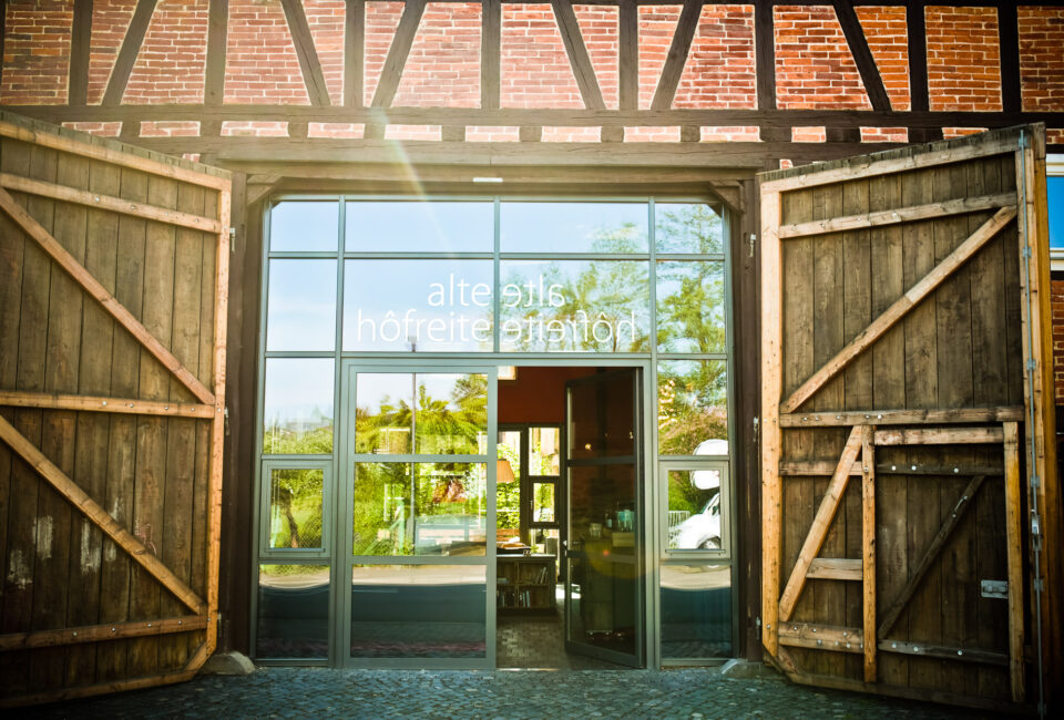 alte hôfreite Außenansicht