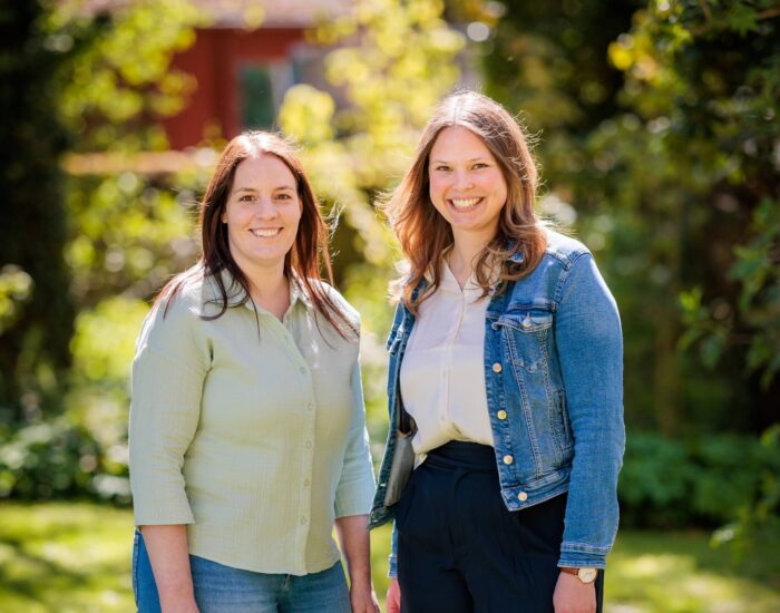 Annina und Anna Maria im Schlosspark